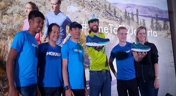 Sepatu Lari Premium Pelari Rekor Dunia Ultra Marathon Hadir Di Indonesia