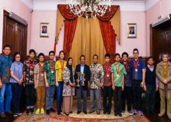 Pelajar DKI Raih Penghargaan Olimpiade di Moskow