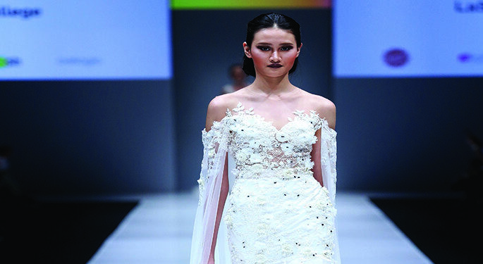 Desainer Muda LaSalle College Tampil Inovatif di JFW 2018