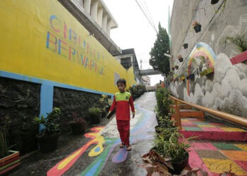 Kampung Berwarna Hadir Di Bandung