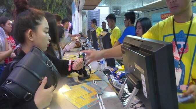 Loket, Hadirkan Penjualan Tiket Cara Digital