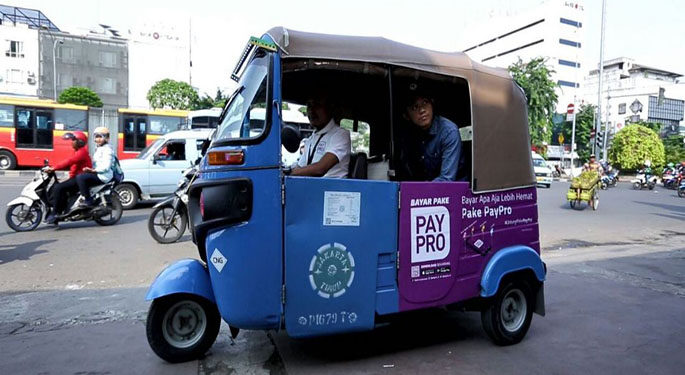 Bajaj Kini Terima Pembayaran Lewat Kode QR