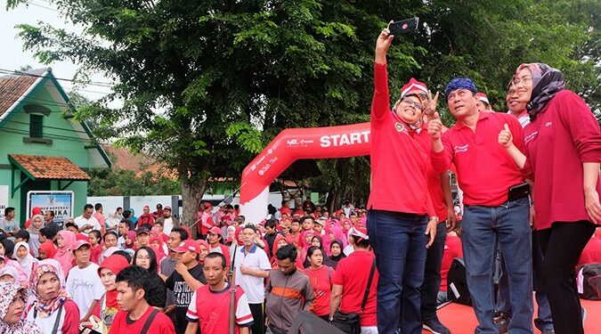 Telkomsel Gelar Jalan Sehat Bernuansa Digital