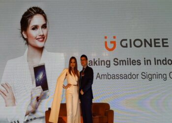 Dengan Ponsel Ini Transaksi Online Dijamin Aman