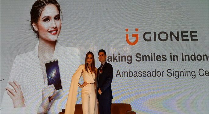 Dengan Ponsel Ini Transaksi Online Dijamin Aman