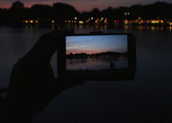 Agar Foto di Malam Hari dengan Smartphone Jadi Bagus