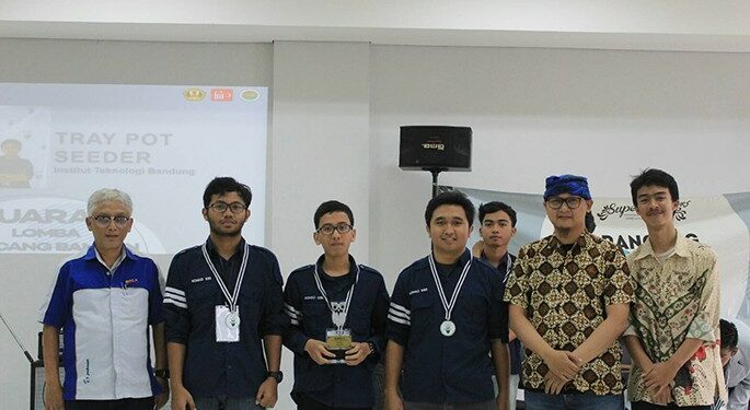 Tim M-Green ITB Juara Pertama SUPERNATURE