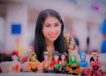Cinderella From Indonesia, Perkenalkan Batik Girl Ke Dunia Internasional
