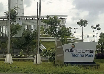 Menteri Perindustrian Resmikan Pusat Inovasi Elektronika & Inovasi Telematika Universitas Telkom