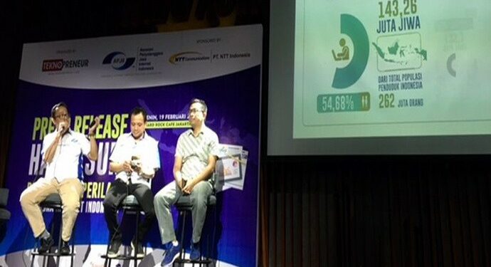 Pengguna Internet di Indonesia Capai 143 Juta