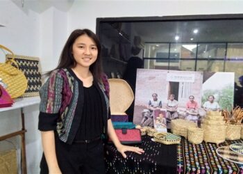 Azalea Ayuningtyas : Berdayakan Kaum Ibu Entaskan Kemiskinan