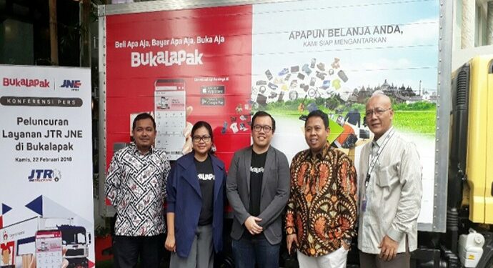 Tingkatkan UKM, Bukalapak Bersinergi Dengan JNE