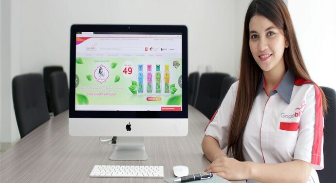 55% Perempuan Nyaman Belanja Produk Kecantikan Secara Online