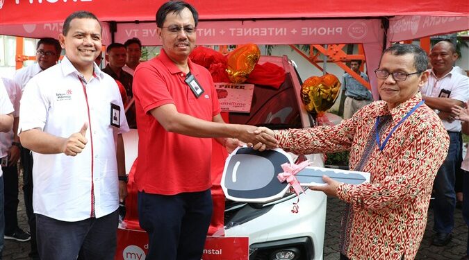 Penyerahan Hadiah IndiHome Specta Grand Prize
