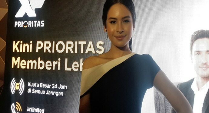 Maudy Ayunda Gantikan Dian Sastro Untuk XL Prio