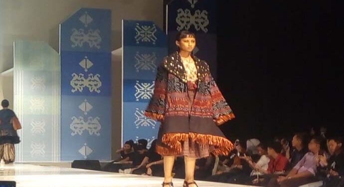 Lasalle College Jakarta, Angkat Kain Flores Ke Ranah Modern