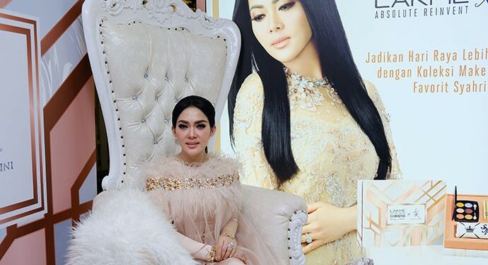 Syahrini Jadi Duta Lakme Indonesia