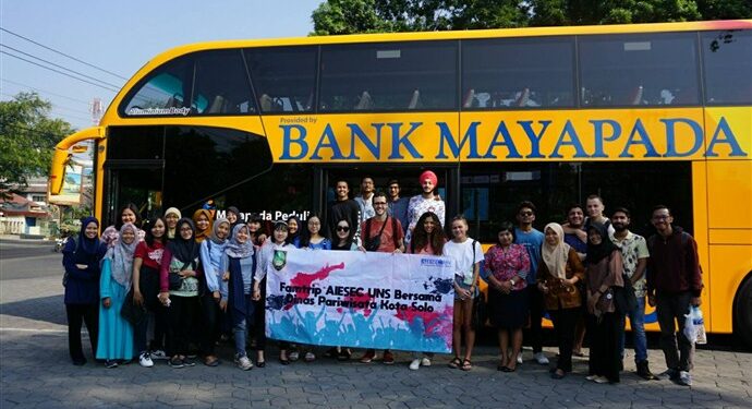 AIESEC in UNS dan Disbudpar Kota Surakarta Gelar City Tour