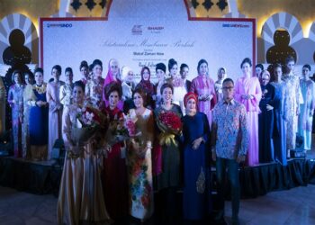 Amy Atmanto Pamerkan Busana Kaftan