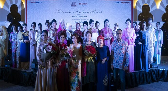 Amy Atmanto Pamerkan Busana Kaftan