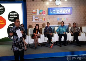 Ganti Seragam, BCA Libatkan Pengrajin Tenun dan Desainer Lokal