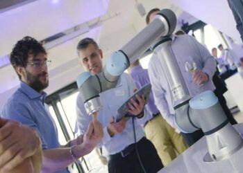 Universal Robots Luncurkan Cobot Canggih e-Series