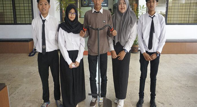 Sepeda Cangkul Mempermudah Petani