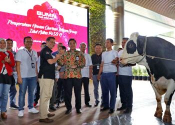 TelkomGroup Serahkan 942 Ekor Hewan Kurban