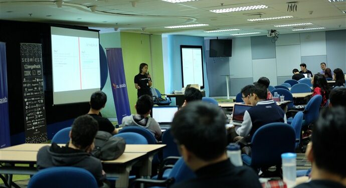 Mencari Solusi Digital untuk Problem Sosial Melalui Global Hackathon Series 2018