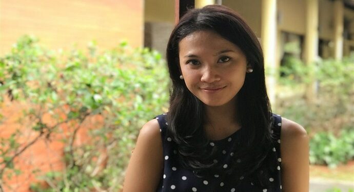 Ratri Quritra Hanum: Pilih Spesialisasi Sebagai Perancang Gaun Malam