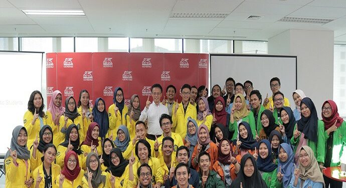 Generali Perkenalkan Industri Asuransi pada Generasi Muda