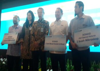 BCA Salurkan Donasi Alat Kesehatan Senilai Rp1,3 Miliar