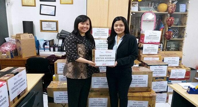 J&T Express Salurkan Bantuan Untuk Korban Gempa Lombok