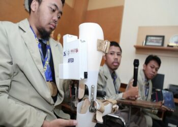 Mahasiwa UGM Ciptakan Aveo, Sepatu Untuk Penderita Kelumpuhan