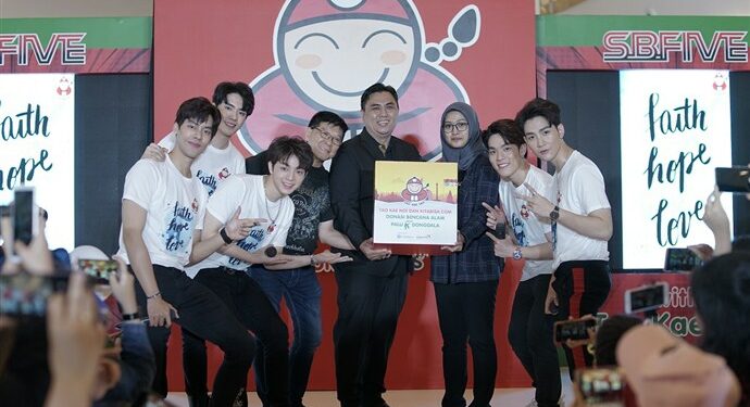 Tao Kae Noi dan SBFive Beri Donasi Korban Bencana Alam di SulTeng