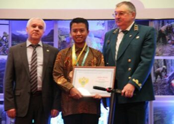 Berkat Daun Mahoni IPB Juara di Moskow