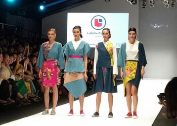 9 Desainer Muda Lasalle College Tampil Rancangan Unik di JFW 2018