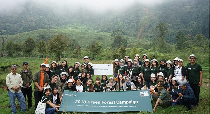Innisfree Dan WWF-Indonesia Tanam 6.000 Pohon