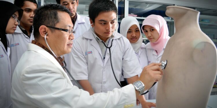 Mahasiswa UMM Kenalkan Terapi Suntik Gen Untuk Obati Kanker