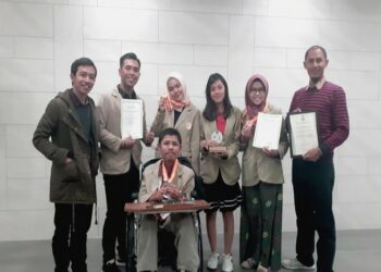 Sepatu Buatan Mahasiswa UGM Juara Di Seoul