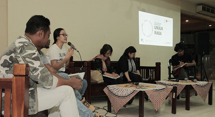 Unjuk Rasa Ala Pekerja Seni Pertunjukan