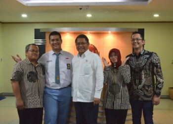 Siswa Indonesia Juarai Kompetisi Coding Di Singapura