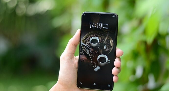 Rangkaian Fitur Smartphone High-End Berpotensi Menjadi Tren Global