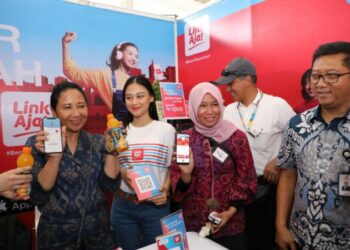 Bertemu 2.400 Mahasiswa dan Alumni Universitas di Lampung