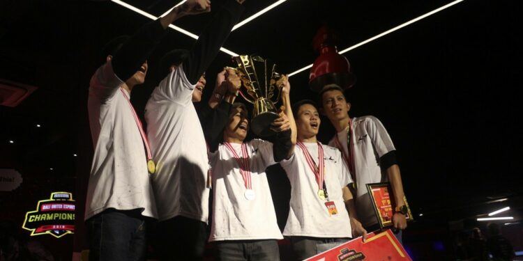 Star8 Esports dan EVOS Burnout Juarai Bali United Esports Championship