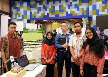 Energi Listrik dari Gulma Air Kiambang