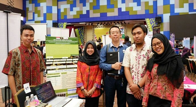 Energi Listrik dari Gulma Air Kiambang