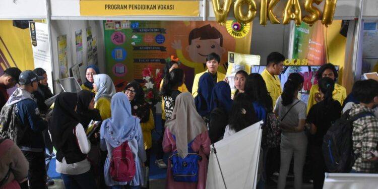 Vokasi UI Gelar Program UMKM Naik Kelas di Kota Depok