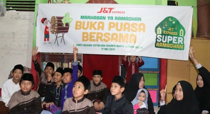 J&T Express Gelar Buka Puasa Bersama Anak Yatim Se-Indonesia