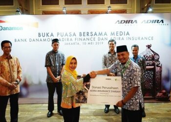 Grup Bank Danamon Salurkan Zakat Lewat Dompet Dhuafa